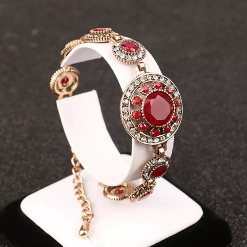 ❤️gorgeous Turkish vintage style big ruby bracele